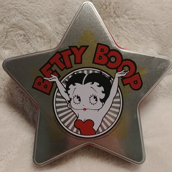 Betty Boop Ornament - Picture 2 of 5